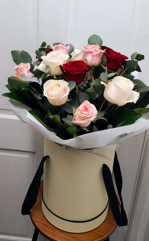 Tall Hat Box of Mixed Roses